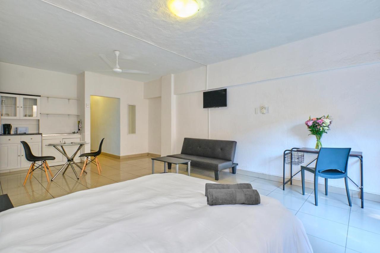 Inn & Out Sandton Park Johannesburg Ngoại thất bức ảnh