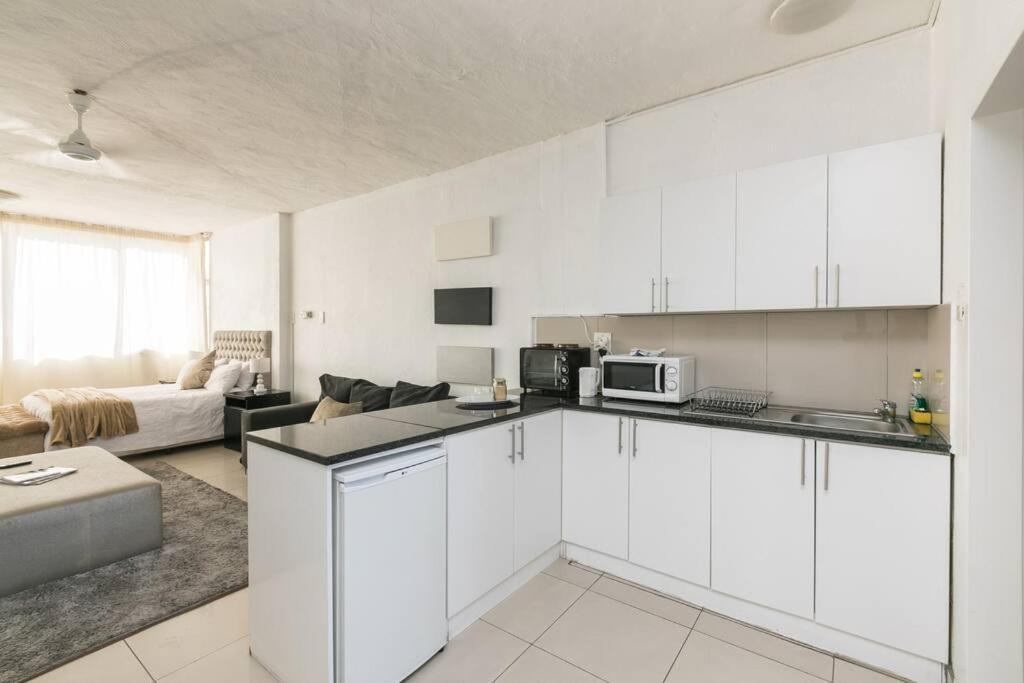 Inn & Out Sandton Park Johannesburg Ngoại thất bức ảnh