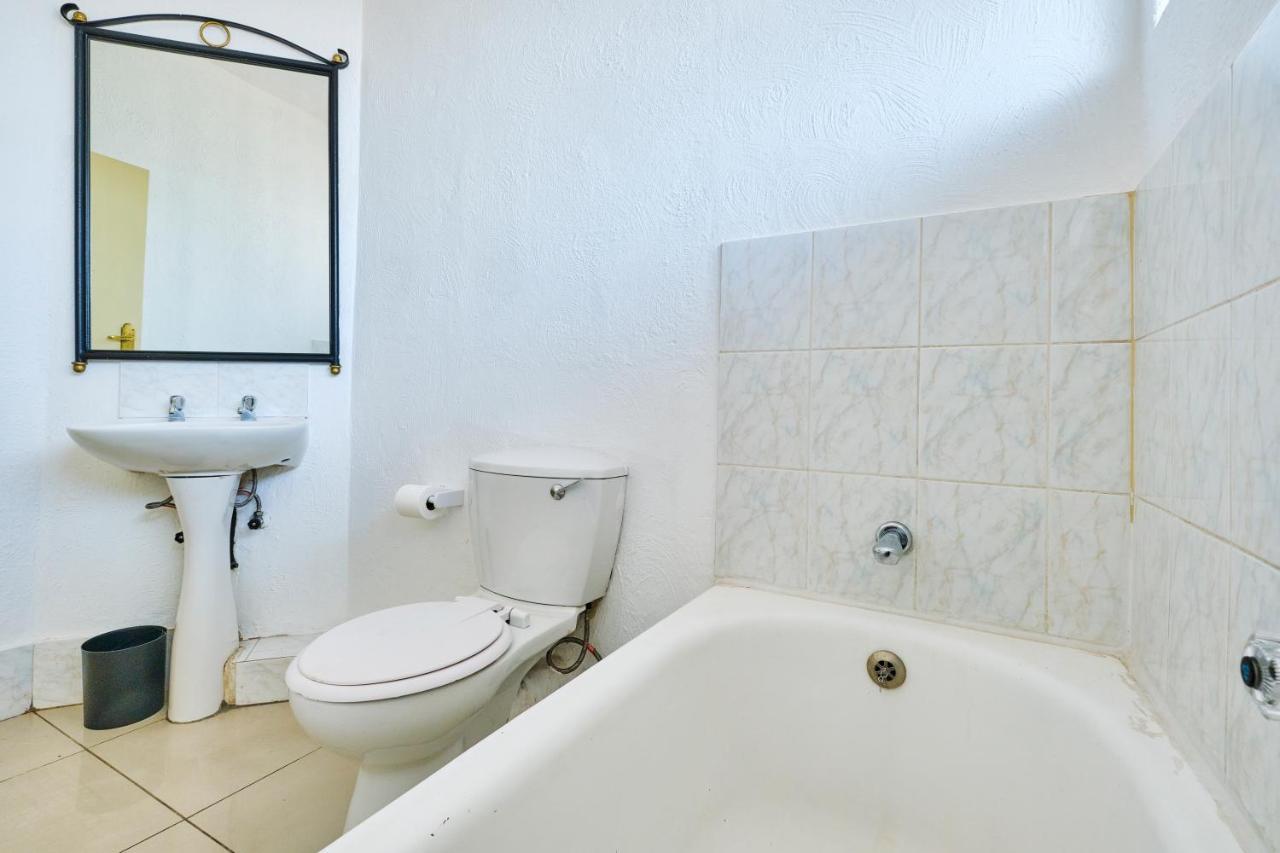 Inn & Out Sandton Park Johannesburg Ngoại thất bức ảnh
