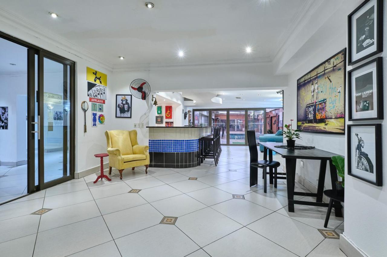 Inn & Out Sandton Park Johannesburg Ngoại thất bức ảnh
